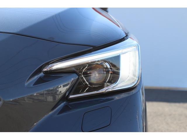 レヴォーグ ＳＴＩスポーツ　ＥＸ　禁煙車　サンルーフ　スマートリアビューミラー　本革シート　アイサイトＸ　純正１１．６インチナビ　フルセグ　フロントサイドバックカメラ　衝突軽減　クリアランスソアー　電動リアゲート　パワーシート　ＥＴＣ（17枚目）