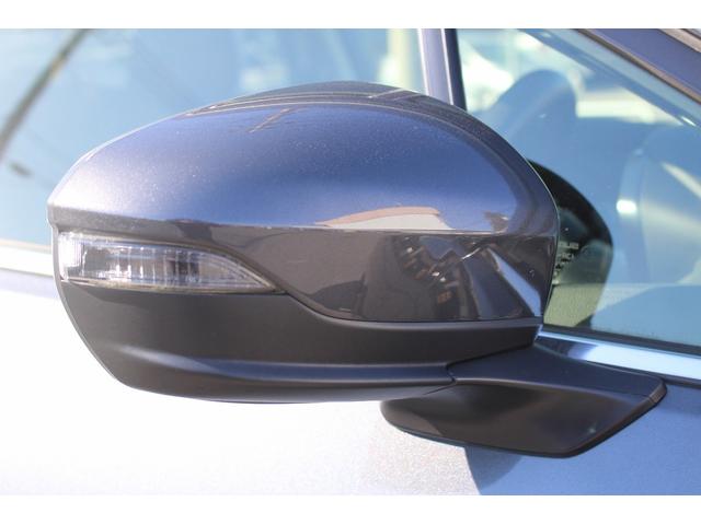 レヴォーグ ＳＴＩスポーツ　ＥＸ　禁煙車　サンルーフ　スマートリアビューミラー　本革シート　アイサイトＸ　純正１１．６インチナビ　フルセグ　フロントサイドバックカメラ　衝突軽減　クリアランスソアー　電動リアゲート　パワーシート　ＥＴＣ（23枚目）