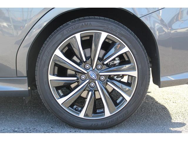 レヴォーグ ＳＴＩスポーツ　ＥＸ　禁煙車　サンルーフ　スマートリアビューミラー　本革シート　アイサイトＸ　純正１１．６インチナビ　フルセグ　フロントサイドバックカメラ　衝突軽減　クリアランスソアー　電動リアゲート　パワーシート　ＥＴＣ（26枚目）