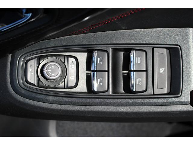 レヴォーグ ＳＴＩスポーツ　ＥＸ　禁煙車　サンルーフ　スマートリアビューミラー　本革シート　アイサイトＸ　純正１１．６インチナビ　フルセグ　フロントサイドバックカメラ　衝突軽減　クリアランスソアー　電動リアゲート　パワーシート　ＥＴＣ（55枚目）