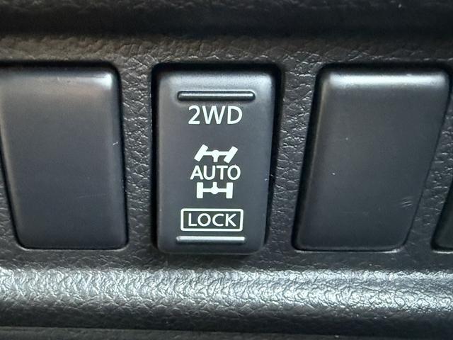 エルグランド ２５０ハイウェイスターＳ　純正ナビ　衝突軽減ブレーキ　両側電動スライドドア　バックカメラ　アダクティブクルーズコントロール　ハーフレザー　ＥＴＣ　ブラインドスポットモニター　クリアランスソナー　Ｂｌｕｅｔｏｏｔｈ　純正１８ＡＷ（7枚目）