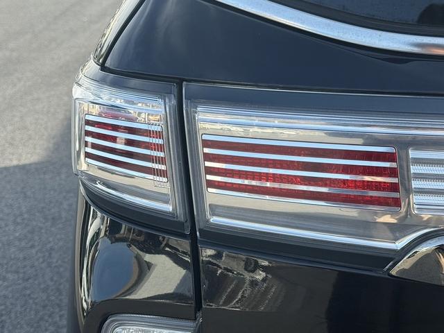 エルグランド ２５０ハイウェイスターＳ　純正ナビ　衝突軽減ブレーキ　両側電動スライドドア　バックカメラ　アダクティブクルーズコントロール　ハーフレザー　ＥＴＣ　ブラインドスポットモニター　クリアランスソナー　Ｂｌｕｅｔｏｏｔｈ　純正１８ＡＷ（21枚目）