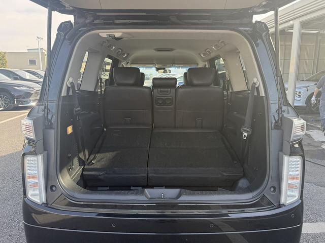 エルグランド ２５０ハイウェイスターＳ　純正ナビ　衝突軽減ブレーキ　両側電動スライドドア　バックカメラ　アダクティブクルーズコントロール　ハーフレザー　ＥＴＣ　ブラインドスポットモニター　クリアランスソナー　Ｂｌｕｅｔｏｏｔｈ　純正１８ＡＷ（34枚目）