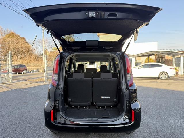 シエンタ ハイブリッドＧ　両側電動　禁煙車　純正インチディスプレイオーディオ　バックカメラ　レーダークルーズコントロール　ＡＣ１００Ｖ電源　ＥＴＣ　ブラインドスポットモニター　ＬＥＤヘッドライト　Ｂｌｕｅｔｏｏｔｈ接続（34枚目）