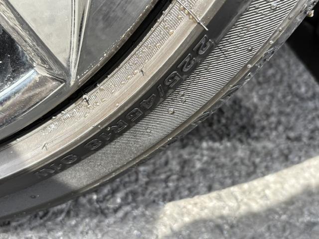 クラウンハイブリッド ＲＳアドバンス　サンルーフ　温冷機能付き黒革シート　禁煙車　デジタルインナーミラー　メーカーナビ　バックカメラ　フルセグＴＶ　レーダークルーズコントロール　ヘッドアップディスプレイ　ステアリングヒーター　ＥＴＣ（21枚目）