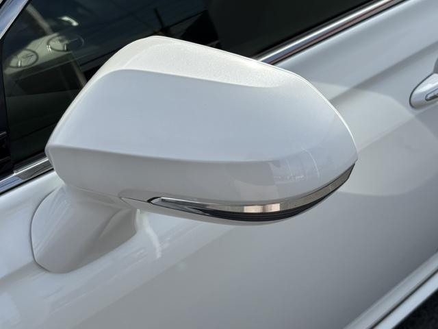 クラウンハイブリッド ＲＳアドバンス　サンルーフ　温冷機能付き黒革シート　禁煙車　デジタルインナーミラー　メーカーナビ　バックカメラ　フルセグＴＶ　レーダークルーズコントロール　ヘッドアップディスプレイ　ステアリングヒーター　ＥＴＣ（31枚目）