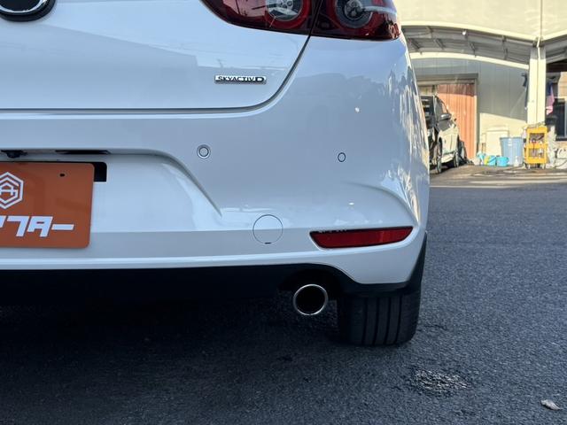 ＭＡＺＤＡ３セダン ＸＤ　Ｌパッケージ　禁煙車　全周囲カメラ　温熱機能付き黒革シート　メーカー８．８インチナビ　フルセグＴＶ　レーダークルーズコントロール　ブラインドスポットモニター　ヘッドアップディスプレイ　ステアリングヒーター　ＥＴＣ（25枚目）