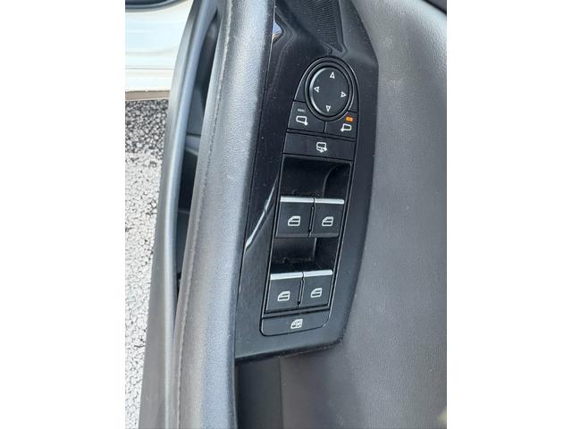 ＭＡＺＤＡ３セダン ＸＤ　Ｌパッケージ　禁煙車　全周囲カメラ　温熱機能付き黒革シート　メーカー８．８インチナビ　フルセグＴＶ　レーダークルーズコントロール　ブラインドスポットモニター　ヘッドアップディスプレイ　ステアリングヒーター　ＥＴＣ（45枚目）