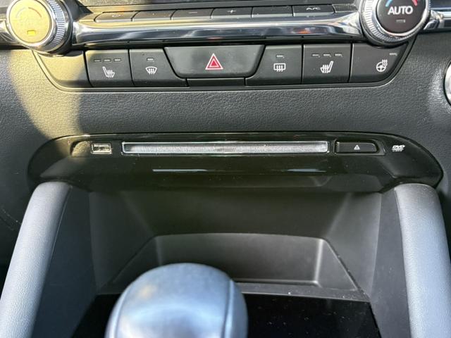 ＭＡＺＤＡ３セダン ＸＤ　Ｌパッケージ　禁煙車　全周囲カメラ　温熱機能付き黒革シート　メーカー８．８インチナビ　フルセグＴＶ　レーダークルーズコントロール　ブラインドスポットモニター　ヘッドアップディスプレイ　ステアリングヒーター　ＥＴＣ（52枚目）