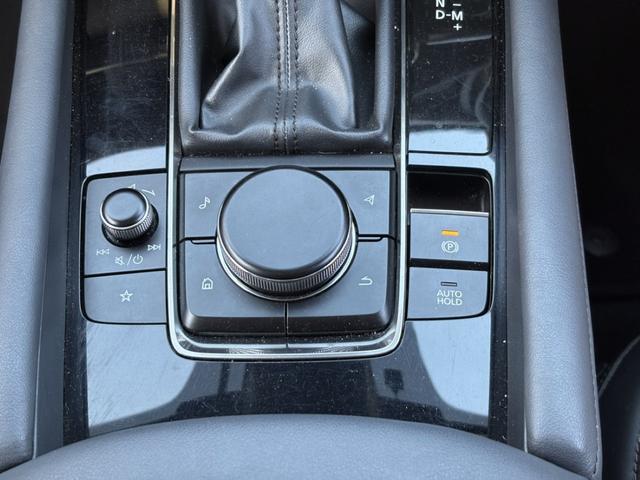 ＭＡＺＤＡ３セダン ＸＤ　Ｌパッケージ　禁煙車　全周囲カメラ　温熱機能付き黒革シート　メーカー８．８インチナビ　フルセグＴＶ　レーダークルーズコントロール　ブラインドスポットモニター　ヘッドアップディスプレイ　ステアリングヒーター　ＥＴＣ（53枚目）