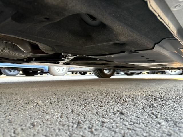 ＭＡＺＤＡ３セダン ＸＤ　Ｌパッケージ　禁煙車　全周囲カメラ　温熱機能付き黒革シート　メーカー８．８インチナビ　フルセグＴＶ　レーダークルーズコントロール　ブラインドスポットモニター　ヘッドアップディスプレイ　ステアリングヒーター　ＥＴＣ（65枚目）