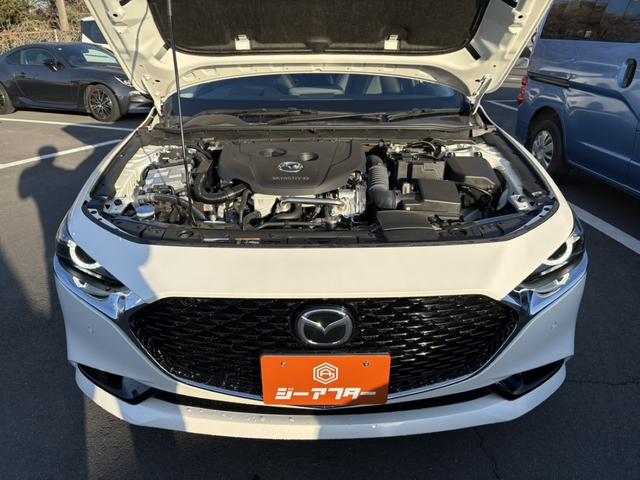 ＭＡＺＤＡ３セダン ＸＤ　Ｌパッケージ　禁煙車　全周囲カメラ　温熱機能付き黒革シート　メーカー８．８インチナビ　フルセグＴＶ　レーダークルーズコントロール　ブラインドスポットモニター　ヘッドアップディスプレイ　ステアリングヒーター　ＥＴＣ（66枚目）
