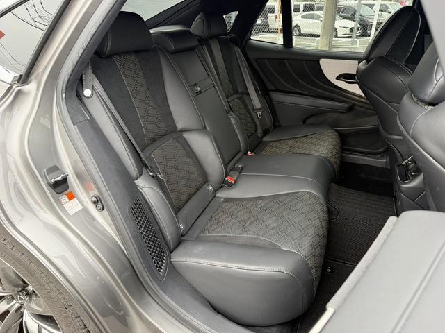 ＬＳ ＬＳ５００ｈ　Ｆスポーツ　禁煙車　サンルーフ　純正１２．３インチワイドディスプレイ　ハーフレザー　フルセグ　３６０°カメラ　プリクラッシュセーフティ　アダクティブクルーズコントロール　シートヒーター　シートエアコン　ＥＴＣ（16枚目）