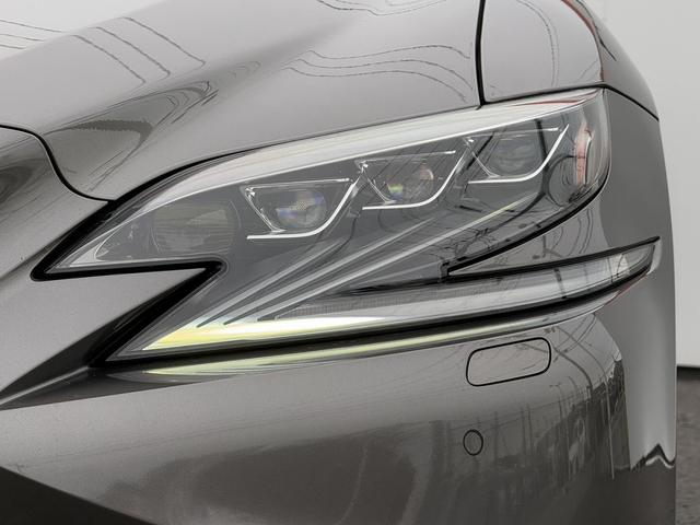 ＬＳ ＬＳ５００ｈ　Ｆスポーツ　禁煙車　サンルーフ　純正１２．３インチワイドディスプレイ　ハーフレザー　フルセグ　３６０°カメラ　プリクラッシュセーフティ　アダクティブクルーズコントロール　シートヒーター　シートエアコン　ＥＴＣ（27枚目）