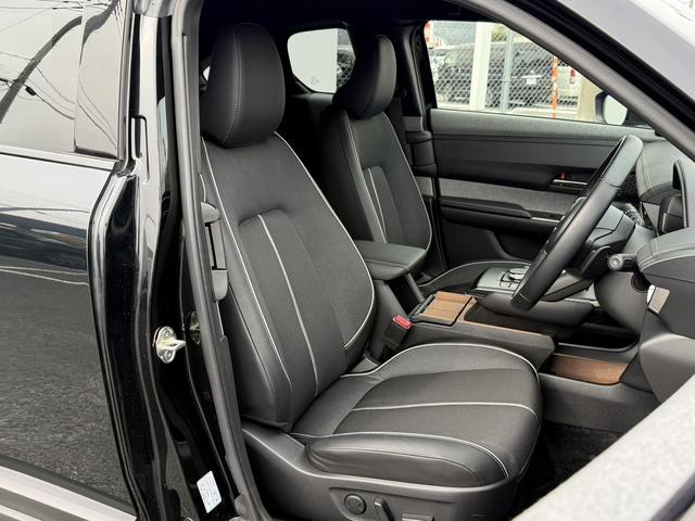 ＭＸ－３０ロータリーＥＶ モダンコンフィデンス　禁煙車　ＢＯＳＥサウンド　純正８．８インチワイドディスプレイ　フルセグ　３６０°カメラ　スマートブレーキサポート　アダクティブクルーズコントロール　シートヒーター　ブラインドスポットモニター　ＥＴＣ（15枚目）