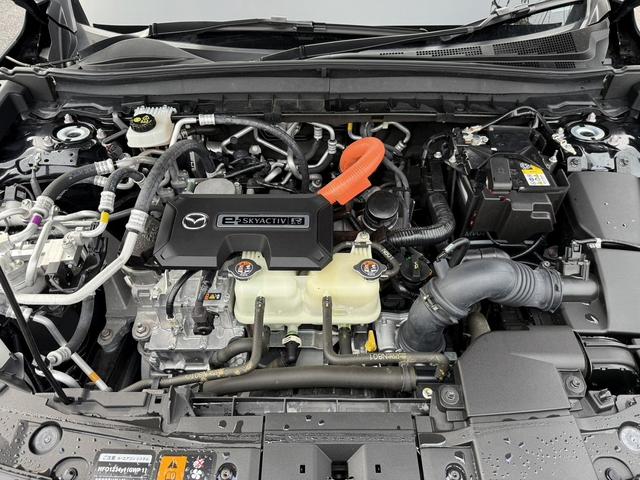 ＭＸ－３０ロータリーＥＶ モダンコンフィデンス　禁煙車　ＢＯＳＥサウンド　純正８．８インチワイドディスプレイ　フルセグ　３６０°カメラ　スマートブレーキサポート　アダクティブクルーズコントロール　シートヒーター　ブラインドスポットモニター　ＥＴＣ（20枚目）