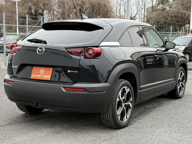 ＭＸ－３０ロータリーＥＶ モダンコンフィデンス　禁煙車　ＢＯＳＥサウンド　純正８．８インチワイドディスプレイ　フルセグ　３６０°カメラ　スマートブレーキサポート　アダクティブクルーズコントロール　シートヒーター　ブラインドスポットモニター　ＥＴＣ（22枚目）