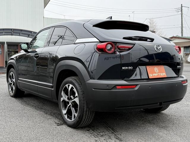 ＭＸ－３０ロータリーＥＶ モダンコンフィデンス　禁煙車　ＢＯＳＥサウンド　純正８．８インチワイドディスプレイ　フルセグ　３６０°カメラ　スマートブレーキサポート　アダクティブクルーズコントロール　シートヒーター　ブラインドスポットモニター　ＥＴＣ（23枚目）