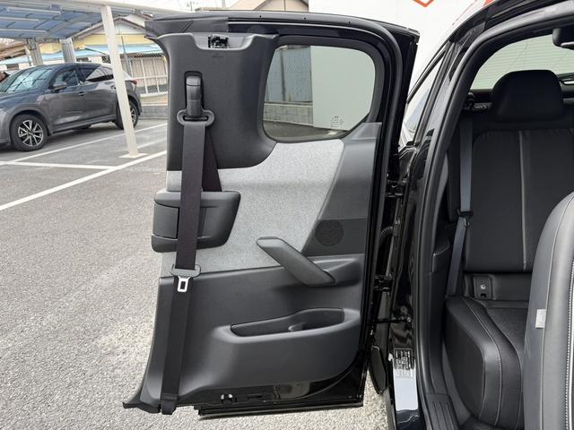 ＭＸ－３０ロータリーＥＶ モダンコンフィデンス　禁煙車　ＢＯＳＥサウンド　純正８．８インチワイドディスプレイ　フルセグ　３６０°カメラ　スマートブレーキサポート　アダクティブクルーズコントロール　シートヒーター　ブラインドスポットモニター　ＥＴＣ（38枚目）