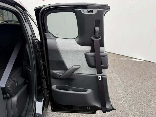 ＭＸ－３０ロータリーＥＶ モダンコンフィデンス　禁煙車　ＢＯＳＥサウンド　純正８．８インチワイドディスプレイ　フルセグ　３６０°カメラ　スマートブレーキサポート　アダクティブクルーズコントロール　シートヒーター　ブラインドスポットモニター　ＥＴＣ（42枚目）