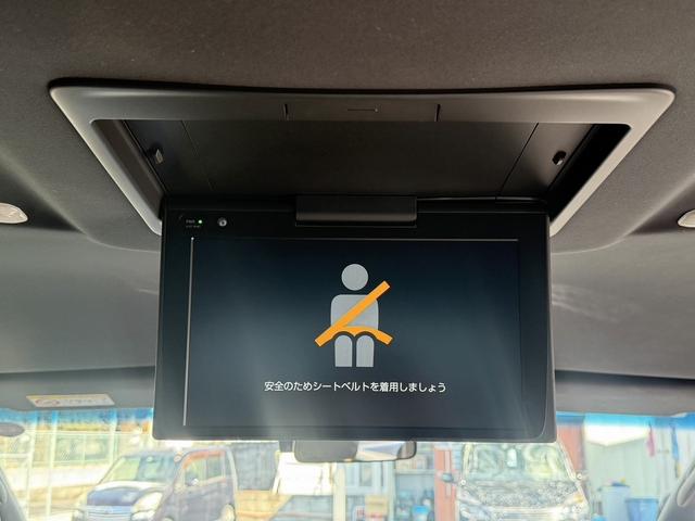 アルファード ２．５Ｓ　タイプゴールド　禁煙車　純正９インチナビ　純正１２．１インチフリップダウンモニター　フルセグ　バックカメラ　プリクラッシュセーフティ　アダクティブクルーズコントロール　両側電動スライドドア　ＥＴＣ２．０（5枚目）