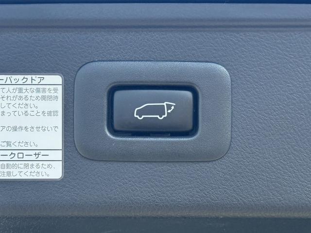アルファード ２．５Ｓ　タイプゴールド　禁煙車　純正９インチナビ　純正１２．１インチフリップダウンモニター　フルセグ　バックカメラ　プリクラッシュセーフティ　アダクティブクルーズコントロール　両側電動スライドドア　ＥＴＣ２．０（6枚目）