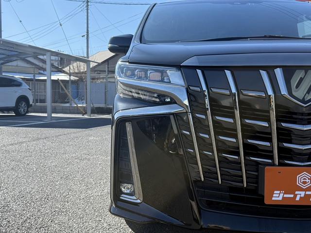 アルファード ２．５Ｓ　タイプゴールド　禁煙車　純正９インチナビ　純正１２．１インチフリップダウンモニター　フルセグ　バックカメラ　プリクラッシュセーフティ　アダクティブクルーズコントロール　両側電動スライドドア　ＥＴＣ２．０（18枚目）