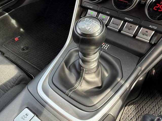 ＧＲ８６ ＳＺ　禁煙車　６ＭＴ　純正９インチナビ　バックカメラ　フルセグ　オートクルーズコントロール　純正１７インチアルミホイール　ＥＴＣ２．０　Ｂｌｕｅｔｏｏｔｈ接続　ＬＥＤヘッドライト　オートヘッドライト（5枚目）