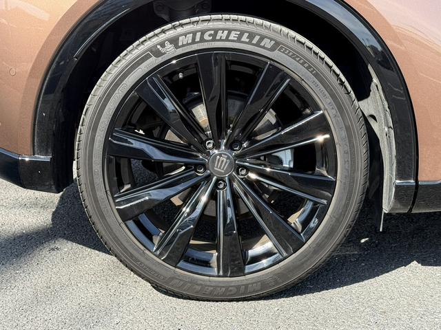 クラウンスポーツ Ｚ　禁煙車　茶革シート　１２．３インチディスプレイオーディオ　フルセグ　バック　サイドカメラ　アダクティブクルーズコントロール　メモリー付パワーシート　シートヒーター　ベンチレーション　ＡＣ１００Ｖ（31枚目）