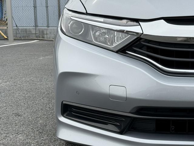 シャトル ハイブリッド　ホンダセンシング　禁煙車　アダクティブクルーズコントロール　衝突軽減ブレーキ　レーンアシスト　ＵＳＢ端子　クリアランスソナー　ビルトインＥＴＣ　ＬＥＤヘッドライト　スマートキー　キーレスエントリー（16枚目）