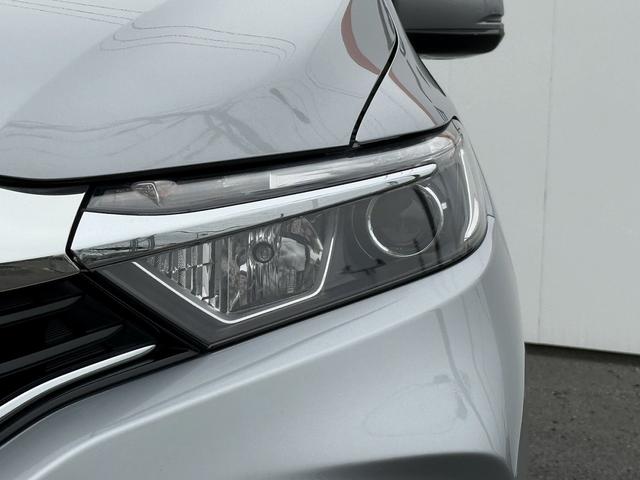 シャトル ハイブリッド　ホンダセンシング　禁煙車　アダクティブクルーズコントロール　衝突軽減ブレーキ　レーンアシスト　ＵＳＢ端子　クリアランスソナー　ビルトインＥＴＣ　ＬＥＤヘッドライト　スマートキー　キーレスエントリー（19枚目）