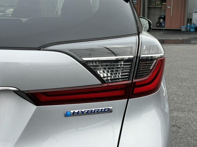 シャトル ハイブリッド　ホンダセンシング　禁煙車　アダクティブクルーズコントロール　衝突軽減ブレーキ　レーンアシスト　ＵＳＢ端子　クリアランスソナー　ビルトインＥＴＣ　ＬＥＤヘッドライト　スマートキー　キーレスエントリー（20枚目）