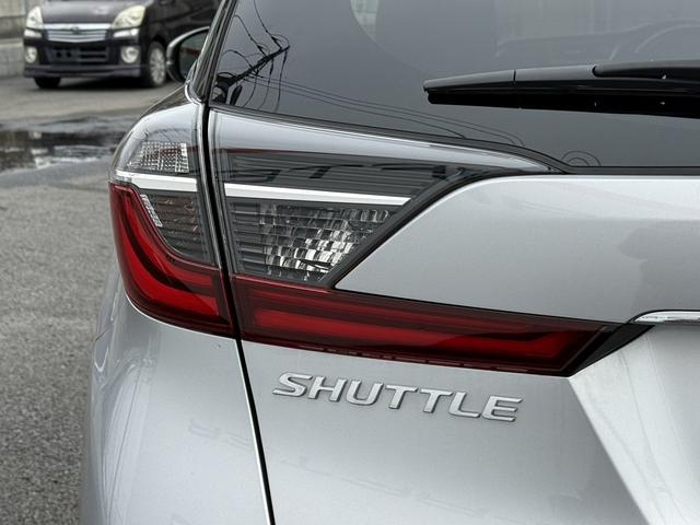 シャトル ハイブリッド　ホンダセンシング　禁煙車　アダクティブクルーズコントロール　衝突軽減ブレーキ　レーンアシスト　ＵＳＢ端子　クリアランスソナー　ビルトインＥＴＣ　ＬＥＤヘッドライト　スマートキー　キーレスエントリー（21枚目）