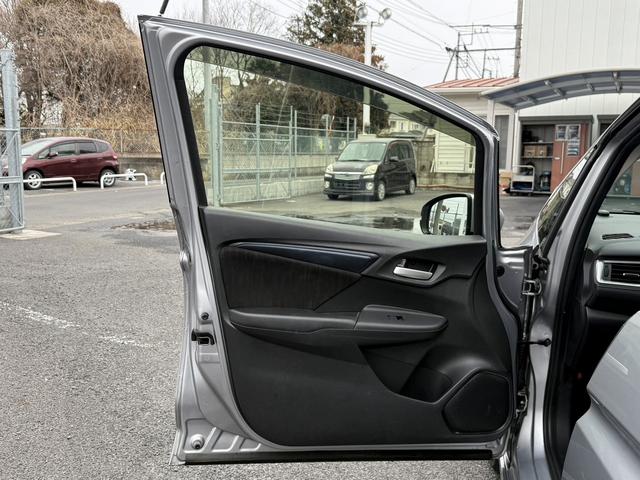 シャトル ハイブリッド　ホンダセンシング　禁煙車　アダクティブクルーズコントロール　衝突軽減ブレーキ　レーンアシスト　ＵＳＢ端子　クリアランスソナー　ビルトインＥＴＣ　ＬＥＤヘッドライト　スマートキー　キーレスエントリー（36枚目）