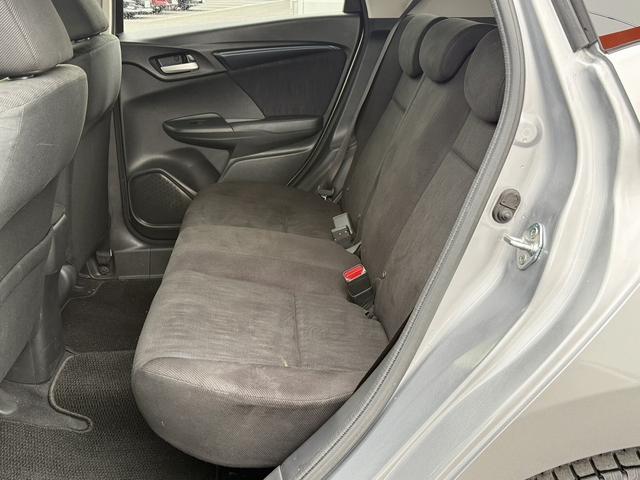 シャトル ハイブリッド　ホンダセンシング　禁煙車　アダクティブクルーズコントロール　衝突軽減ブレーキ　レーンアシスト　ＵＳＢ端子　クリアランスソナー　ビルトインＥＴＣ　ＬＥＤヘッドライト　スマートキー　キーレスエントリー（44枚目）