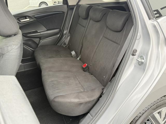 シャトル ハイブリッド　ホンダセンシング　禁煙車　アダクティブクルーズコントロール　衝突軽減ブレーキ　レーンアシスト　ＵＳＢ端子　クリアランスソナー　ビルトインＥＴＣ　ＬＥＤヘッドライト　スマートキー　キーレスエントリー（45枚目）