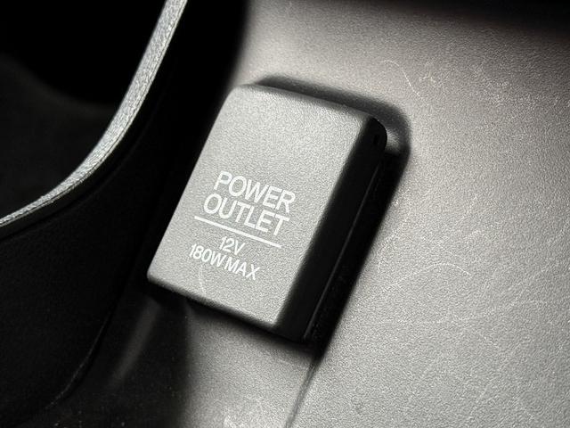 シャトル ハイブリッド　ホンダセンシング　禁煙車　アダクティブクルーズコントロール　衝突軽減ブレーキ　レーンアシスト　ＵＳＢ端子　クリアランスソナー　ビルトインＥＴＣ　ＬＥＤヘッドライト　スマートキー　キーレスエントリー（54枚目）