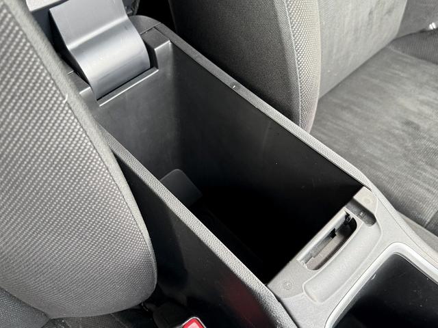 シャトル ハイブリッド　ホンダセンシング　禁煙車　アダクティブクルーズコントロール　衝突軽減ブレーキ　レーンアシスト　ＵＳＢ端子　クリアランスソナー　ビルトインＥＴＣ　ＬＥＤヘッドライト　スマートキー　キーレスエントリー（57枚目）