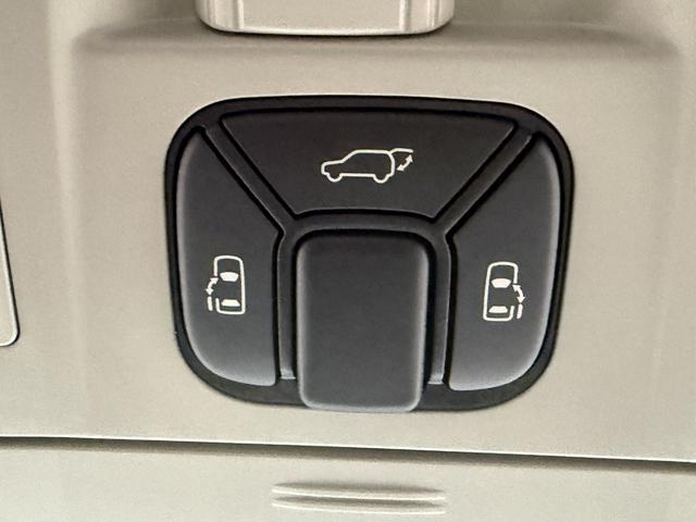 アルファード ２４０Ｓ　タイプゴールド　禁煙車　純正ナビ　バックカメラ　フルセグ　両側電動スライドドア　後席モニター　オートクルーズコントロール　ハーフレザー　純正１８インチアルミホイール　ビルトインＥＴＣ　パークアシスト　ＬＥＤ（5枚目）