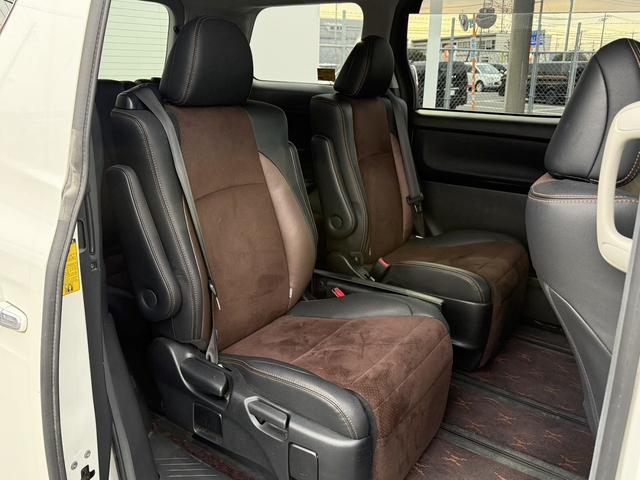 アルファード ２４０Ｓ　タイプゴールド　禁煙車　純正ナビ　バックカメラ　フルセグ　両側電動スライドドア　後席モニター　オートクルーズコントロール　ハーフレザー　純正１８インチアルミホイール　ビルトインＥＴＣ　パークアシスト　ＬＥＤ（15枚目）