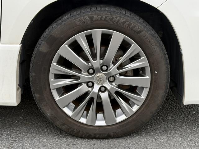 アルファード ２４０Ｓ　タイプゴールド　禁煙車　純正ナビ　バックカメラ　フルセグ　両側電動スライドドア　後席モニター　オートクルーズコントロール　ハーフレザー　純正１８インチアルミホイール　ビルトインＥＴＣ　パークアシスト　ＬＥＤ（30枚目）