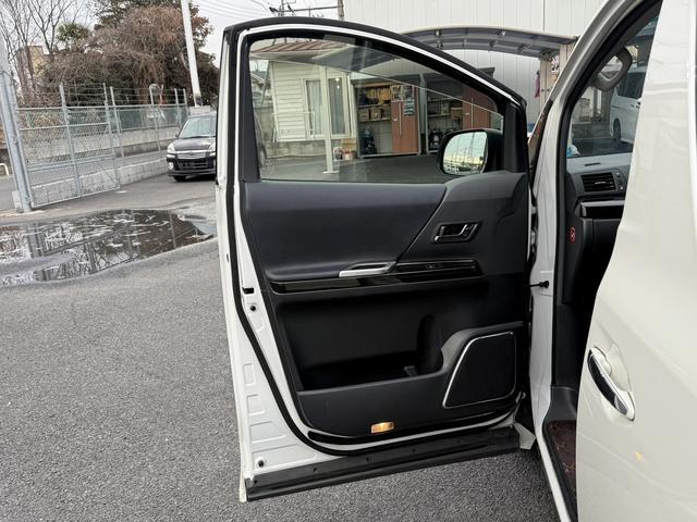 アルファード ２４０Ｓ　タイプゴールド　禁煙車　純正ナビ　バックカメラ　フルセグ　両側電動スライドドア　後席モニター　オートクルーズコントロール　ハーフレザー　純正１８インチアルミホイール　ビルトインＥＴＣ　パークアシスト　ＬＥＤ（39枚目）