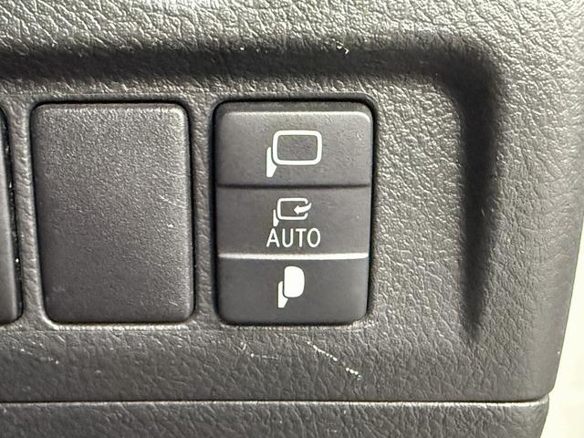 アルファード ２４０Ｓ　タイプゴールド　禁煙車　純正ナビ　バックカメラ　フルセグ　両側電動スライドドア　後席モニター　オートクルーズコントロール　ハーフレザー　純正１８インチアルミホイール　ビルトインＥＴＣ　パークアシスト　ＬＥＤ（53枚目）