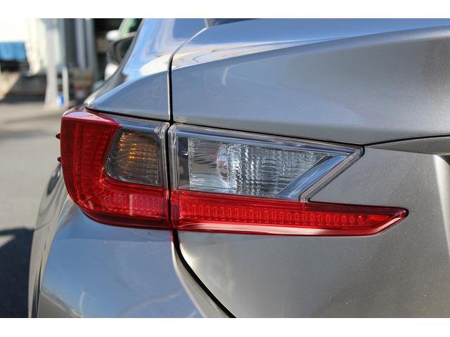 ＲＣ ＲＣ３００ｈ　バージョンＬ　ワンオーナー　禁煙車　クリアランスソアー　オートマチックハイビーム　レーダークルーズ　純正８インチナビ　本革シート　ベンチレーション　シートヒーター　ビルトインＥＴＣ　フルセグ　バックモニター　ＬＥＤ（28枚目）