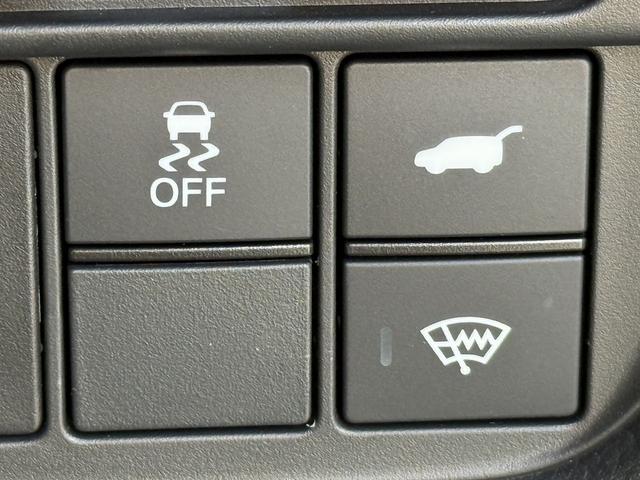 ＺＲ－Ｖ ｅ：ＨＥＶ　Ｚ　禁煙車　ホンダコネクト９型ディスプレイ　ＢＯＳＥプレミアムサウンド　マルチビューカメラシステム　本革シート　シートヒーター　ドライビングポジションシステム　パワーシート　ハンズフリーパワーバックドア（7枚目）