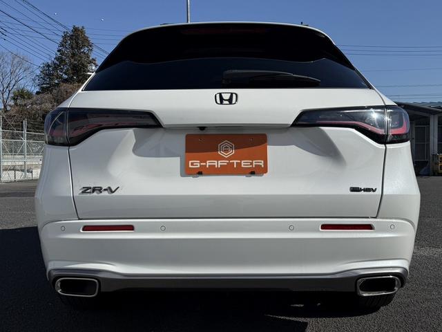 ＺＲ－Ｖ ｅ：ＨＥＶ　Ｚ　禁煙車　ホンダコネクト９型ディスプレイ　ＢＯＳＥプレミアムサウンド　マルチビューカメラシステム　本革シート　シートヒーター　ドライビングポジションシステム　パワーシート　ハンズフリーパワーバックドア（10枚目）