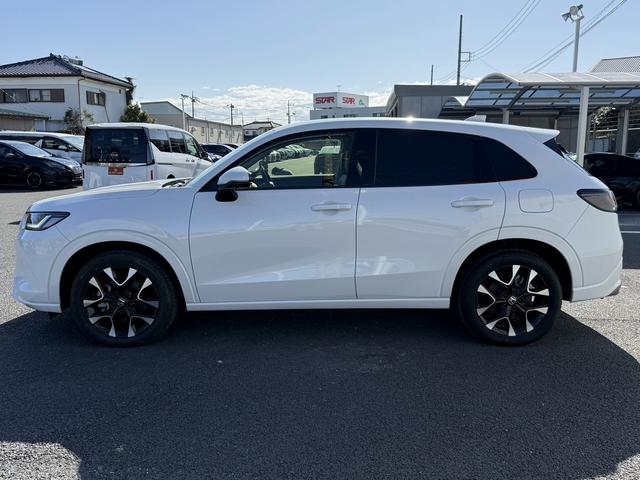 ＺＲ－Ｖ ｅ：ＨＥＶ　Ｚ　禁煙車　ホンダコネクト９型ディスプレイ　ＢＯＳＥプレミアムサウンド　マルチビューカメラシステム　本革シート　シートヒーター　ドライビングポジションシステム　パワーシート　ハンズフリーパワーバックドア（11枚目）