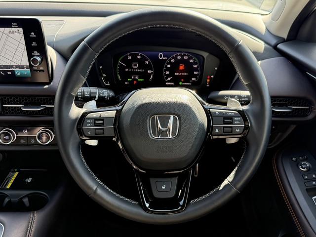 ＺＲ－Ｖ ｅ：ＨＥＶ　Ｚ　禁煙車　ホンダコネクト９型ディスプレイ　ＢＯＳＥプレミアムサウンド　マルチビューカメラシステム　本革シート　シートヒーター　ドライビングポジションシステム　パワーシート　ハンズフリーパワーバックドア（19枚目）