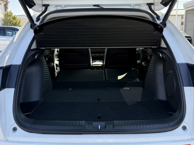 ＺＲ－Ｖ ｅ：ＨＥＶ　Ｚ　禁煙車　ホンダコネクト９型ディスプレイ　ＢＯＳＥプレミアムサウンド　マルチビューカメラシステム　本革シート　シートヒーター　ドライビングポジションシステム　パワーシート　ハンズフリーパワーバックドア（40枚目）