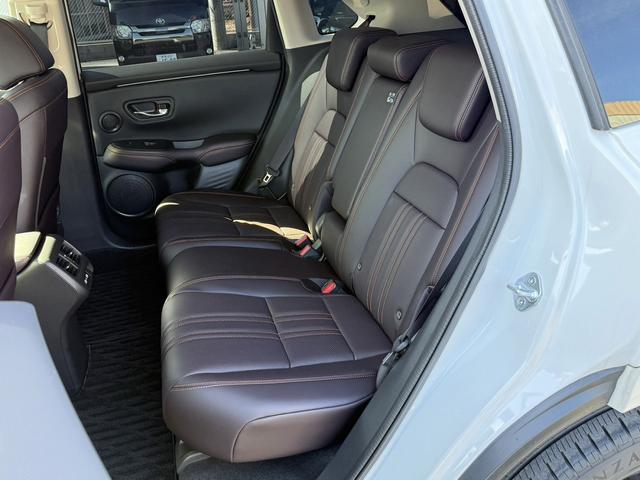 ＺＲ－Ｖ ｅ：ＨＥＶ　Ｚ　禁煙車　ホンダコネクト９型ディスプレイ　ＢＯＳＥプレミアムサウンド　マルチビューカメラシステム　本革シート　シートヒーター　ドライビングポジションシステム　パワーシート　ハンズフリーパワーバックドア（48枚目）